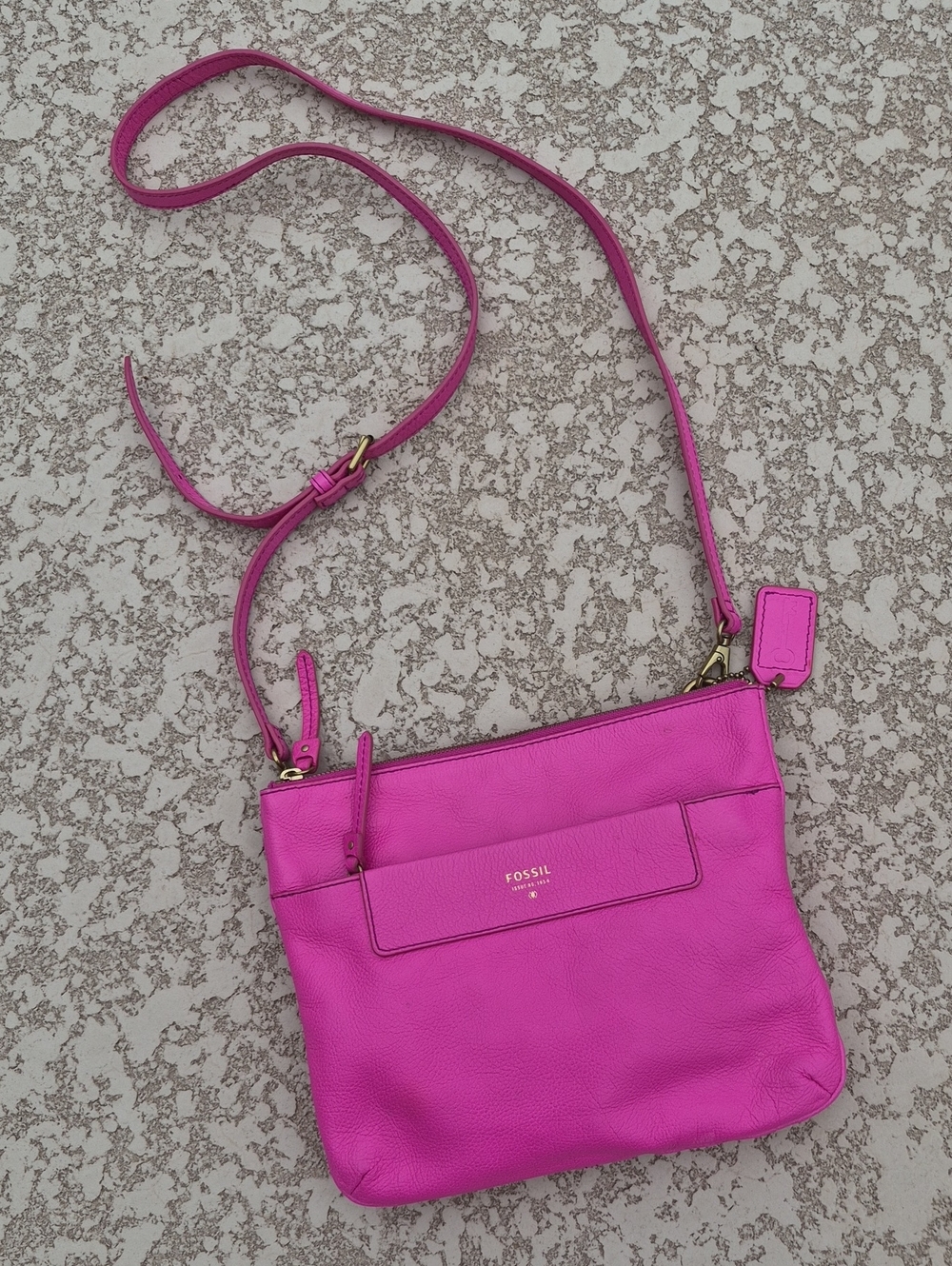 Fossil Hot Pink Pebbled Leather Phoebe Crossbody Bag Gold Tone Zippers